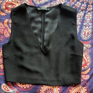 Zara Black Sleeveless Crop V-neck Top